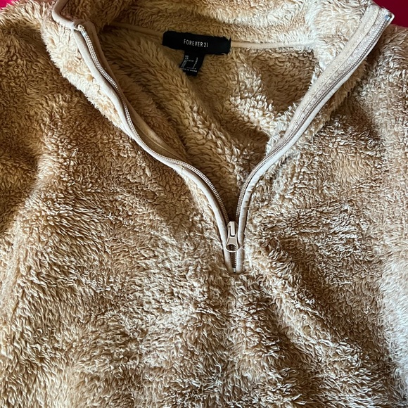 Tan Sherpa - Picture 3 of 3